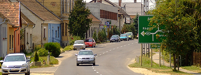 Zalal�v� - Kossuth Lajos u. - 86-os sz�m� �t fel�